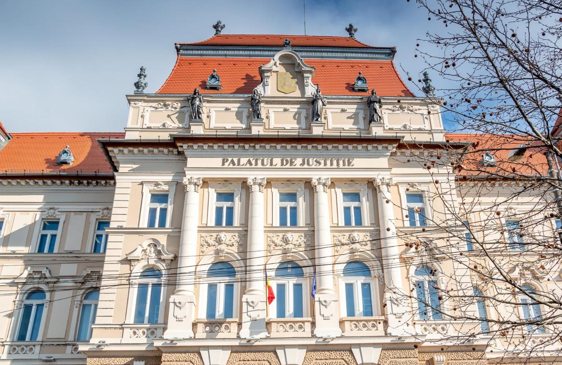 Royal Experience At Stern Palace Oradea Exterior photo